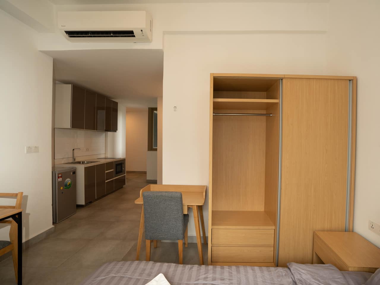 ST 2004- Studio with Bath Tub for rent — $380/mo · Por Sen Chey, Phnom Penh · Pteah